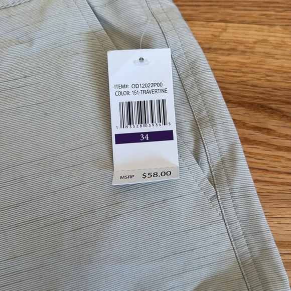 OneDayAway Men’s Hybrid short - Picture 2 of 6